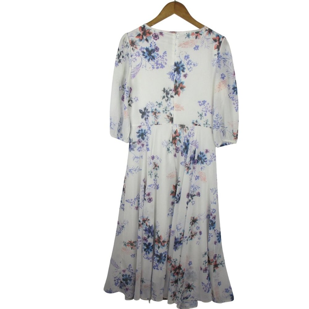 Chicwish White Floral Maxi Dress with Pleated Skirt Size M Modest Romantic - Picture 4 of 7
